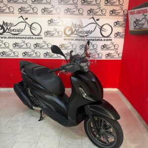 PIAGGIO BEVERLY 300 HPE NERO